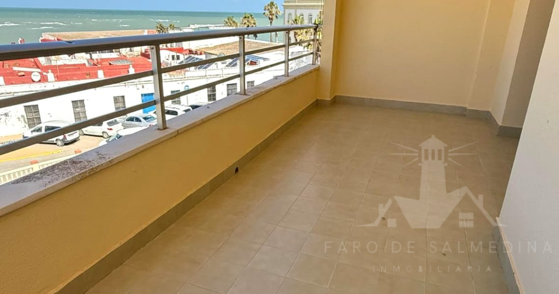 inmobiliariafarodesalmedina1aa