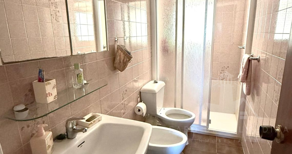 inmobiliariafarodesalmedina1j