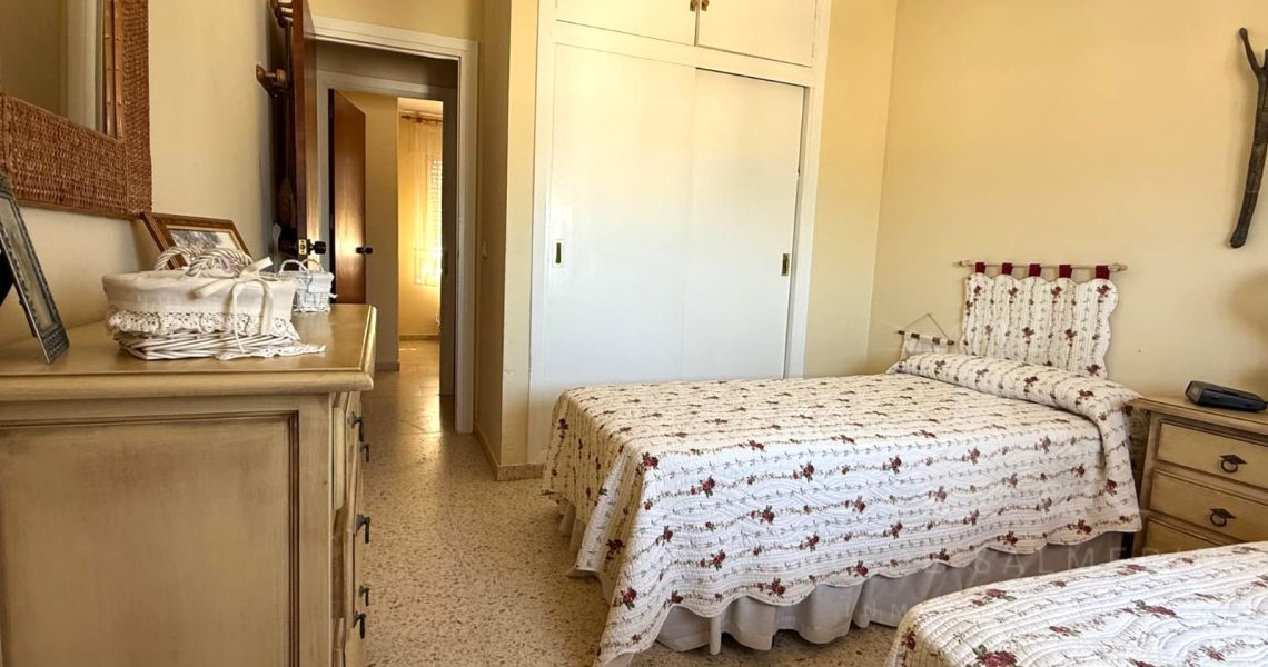 inmobiliariafarodesalmedina1m